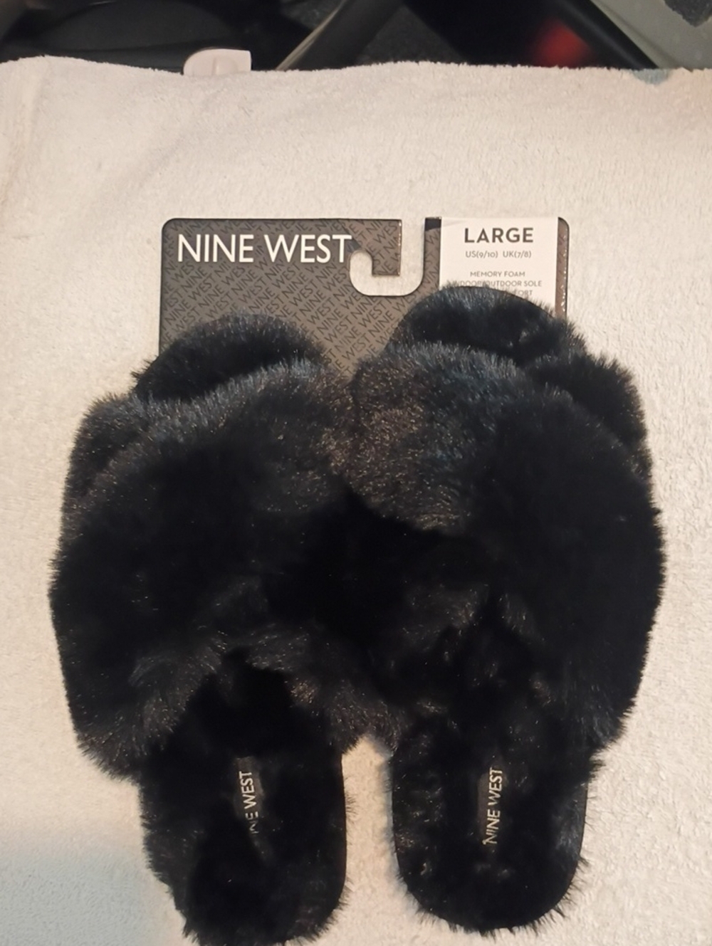 NWT Nine West Women's Large 9 Plush Fuzzy Slide Slippers Memory foam